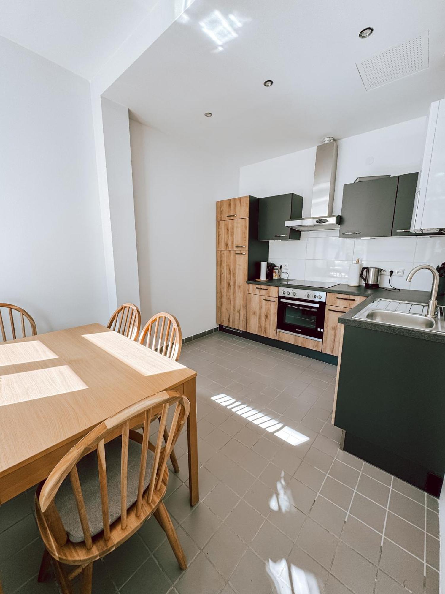 Zentrales Apartment Naehe Schoenbrunn - 5 Pers Βιέννη Εξωτερικό φωτογραφία